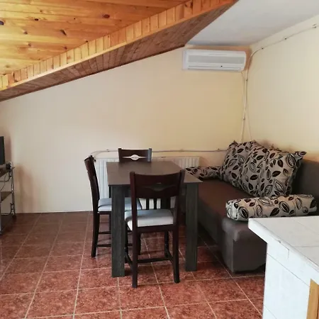 Aurora Guest Apartment Weliko Tarnowo